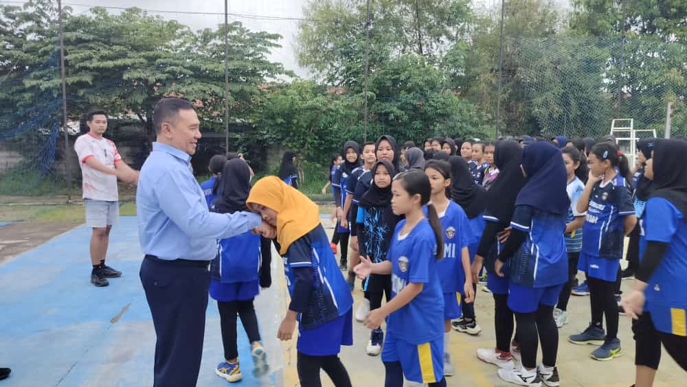 Semangati Anak-anak Uvomi, Wakil Rektor Joko Pramono : Kalian harus Jadi Atlet Berprestasi