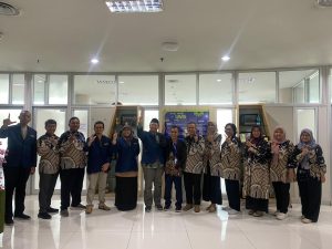 LPM UNISRI Laksanakan Benchmarking ke UMS Solo, Tingkatkan Kualitas Pendidikan