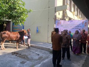 PHBI UNISRI SEMBELIH 2 SAPI DAN 2 KAMBING UNTUK 520 PENERIMA PADA IDUL ADHA 1447 H/ 2026 M