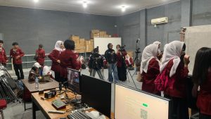 PRODI ILMU KOMUNIKASI UNISRI KENALKAN LABORATORIUM KEPADA MAHASISWA BARU 2026